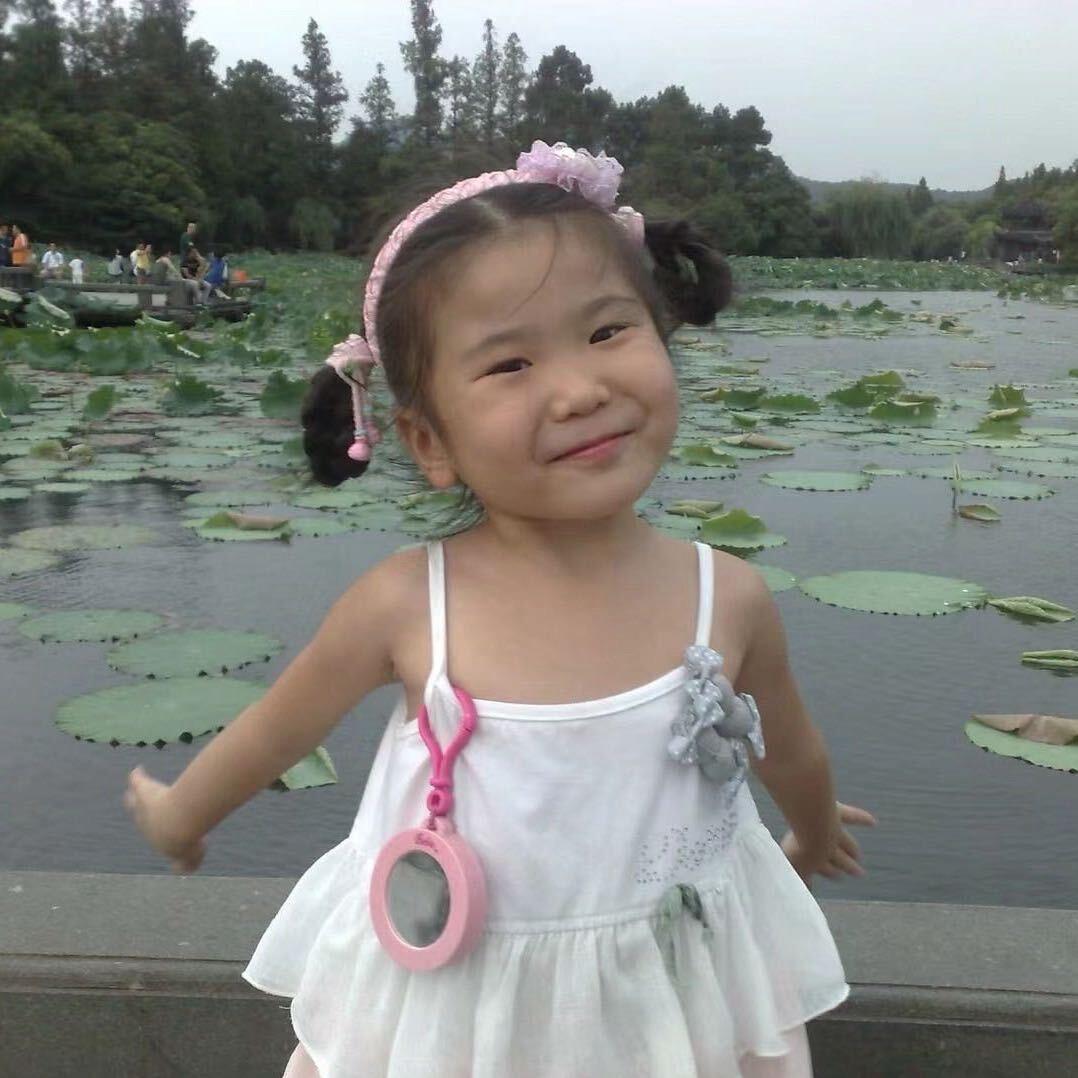 我是小鲸鱼