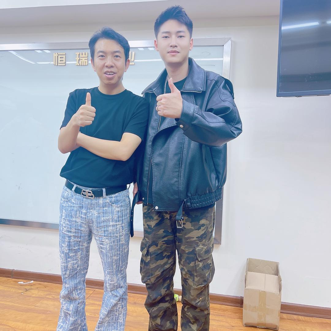久沐爱烫发