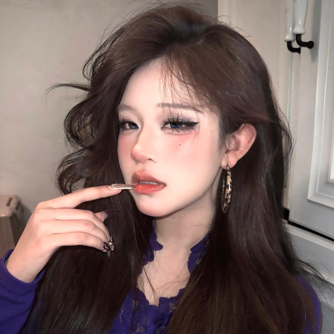 冯卓米的化妆包🍚