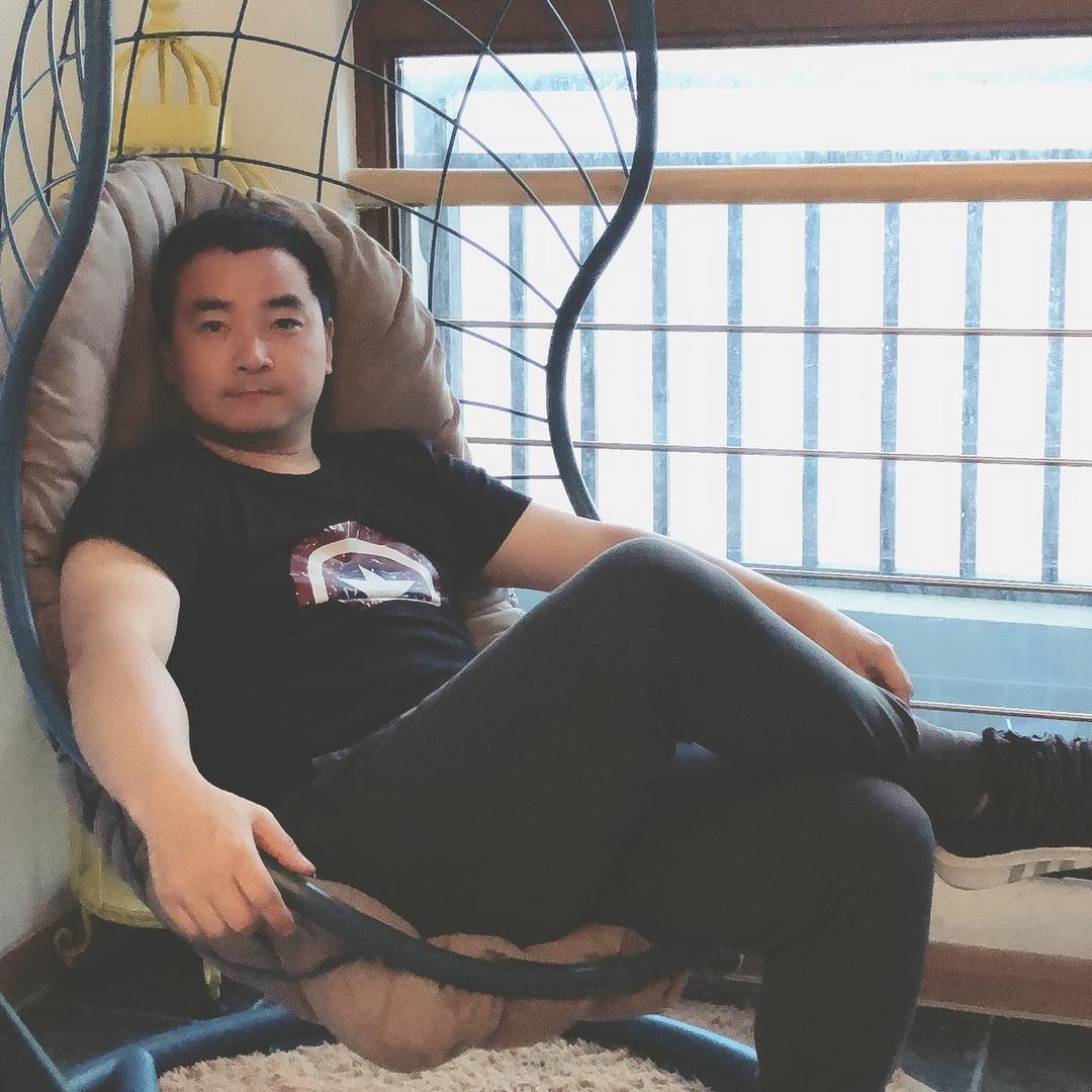 小张（王者峡谷变现）