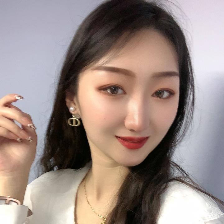 爱西瓜的妹妹