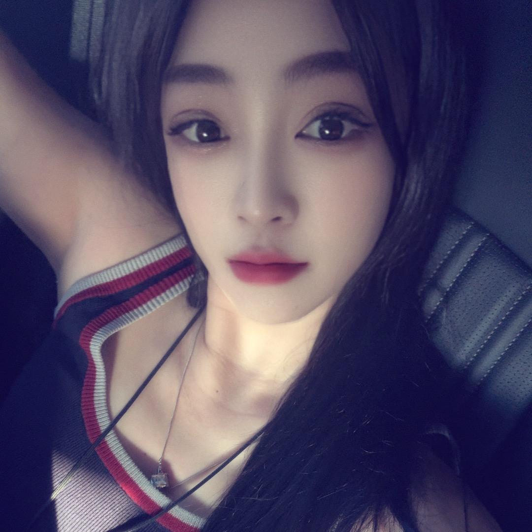 哲哲