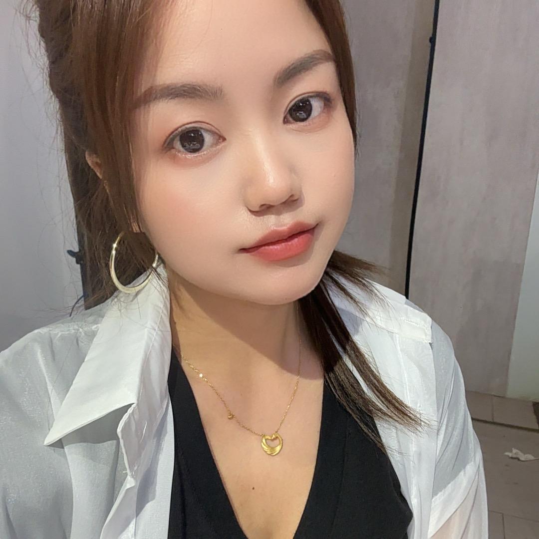 爱美的 小李