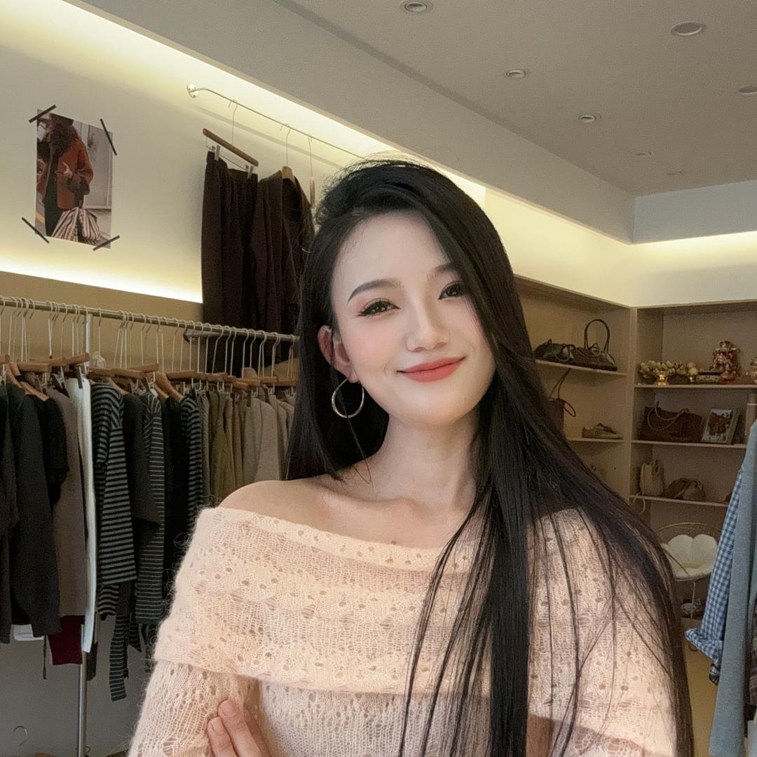 栏杆小茹女装