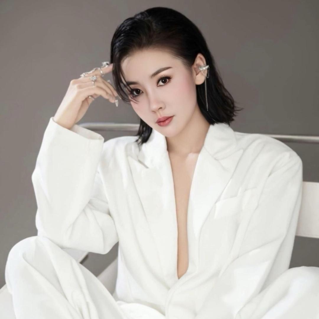 美业依依