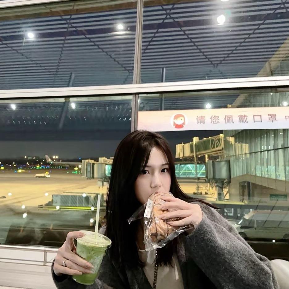 李婧