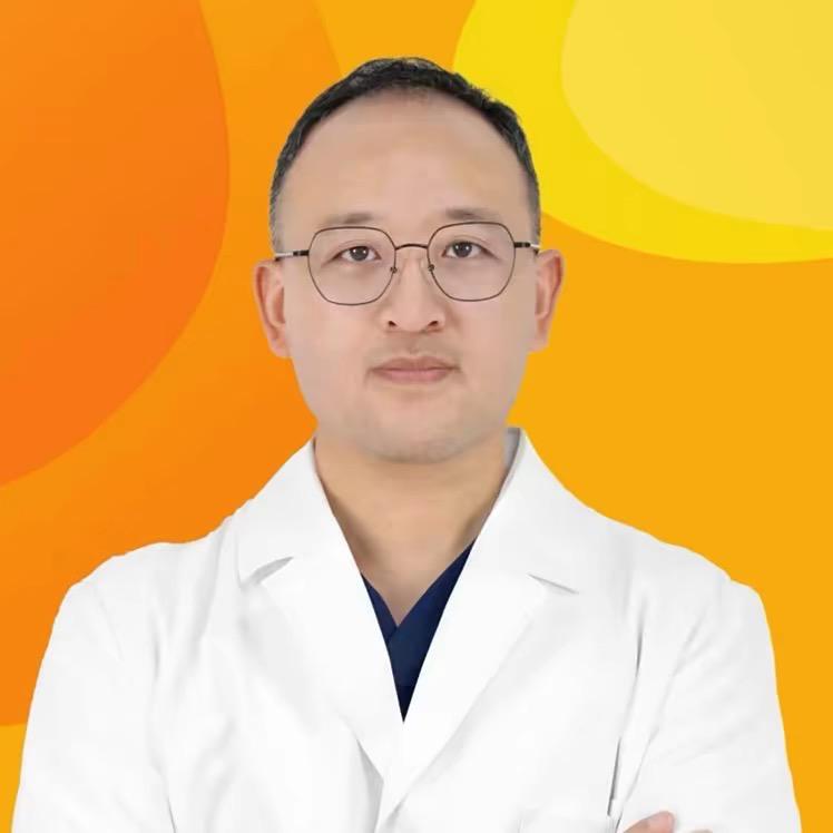 验光师贾琼