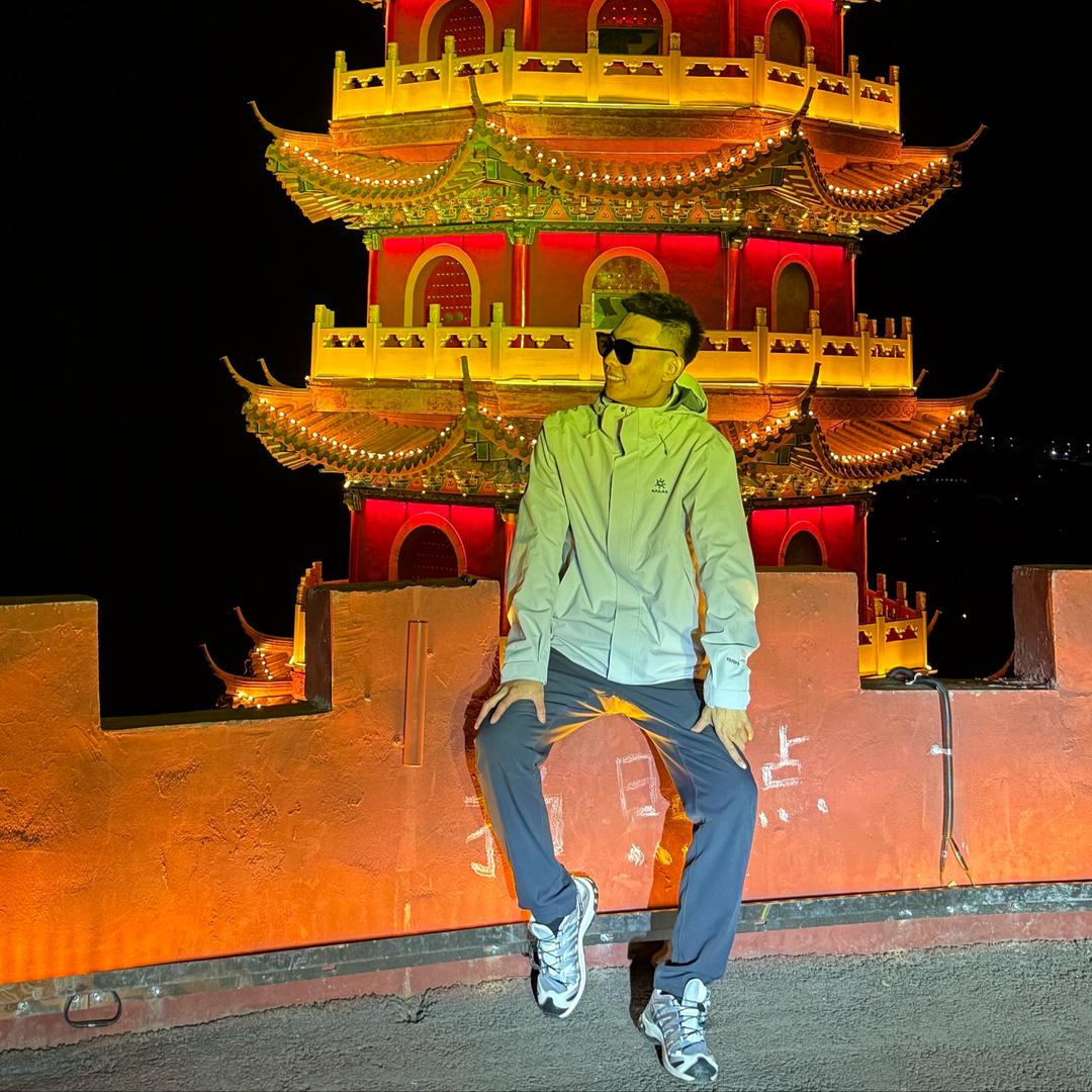 德纲.