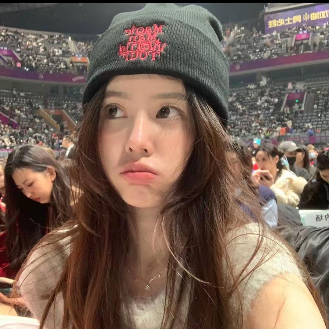 花花。努力中（穿搭分享