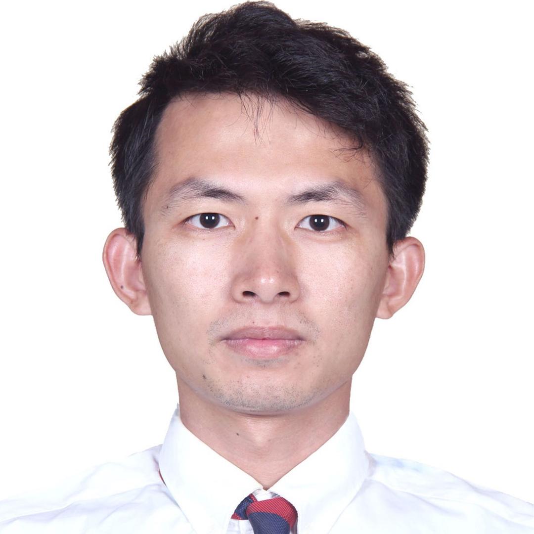 闭关修炼中