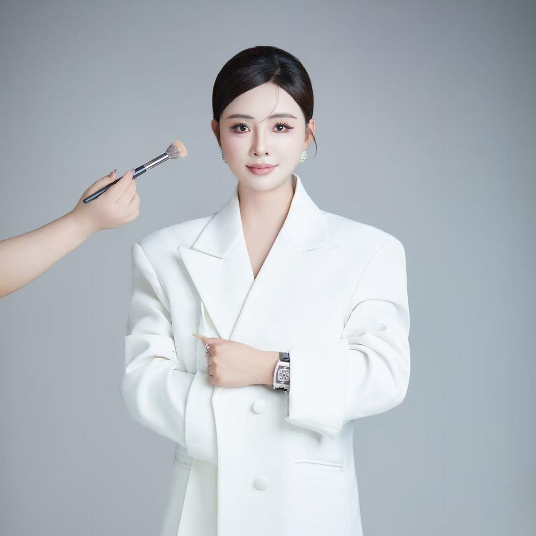 杨妞