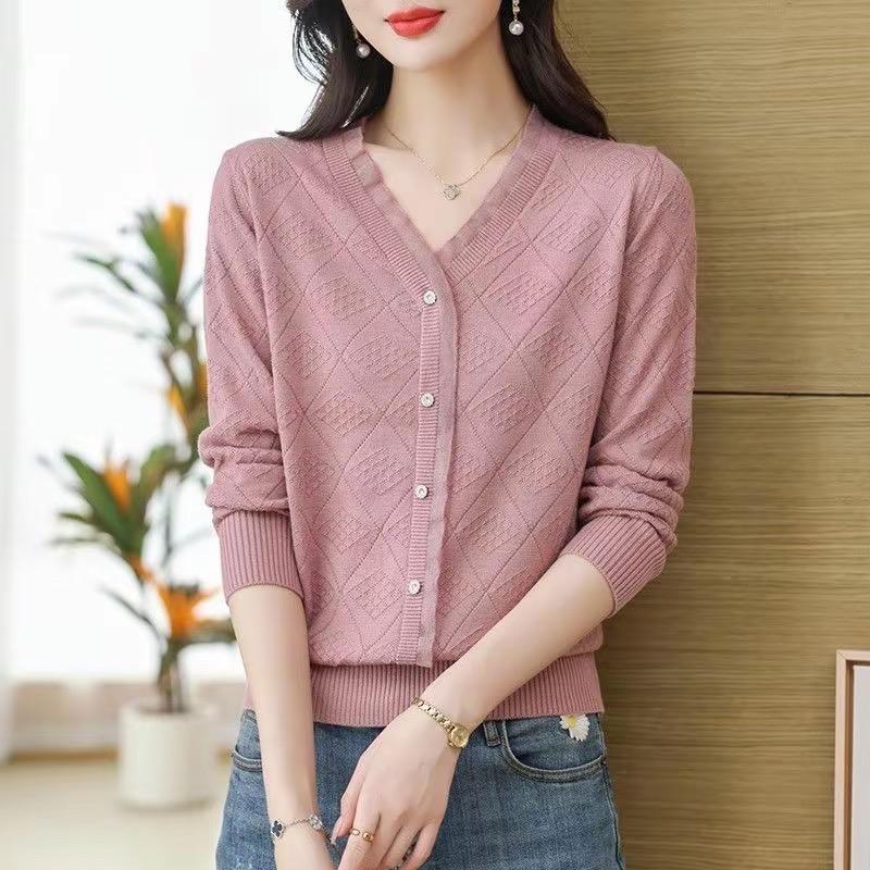 姝妍服饰轻奢女装工厂店