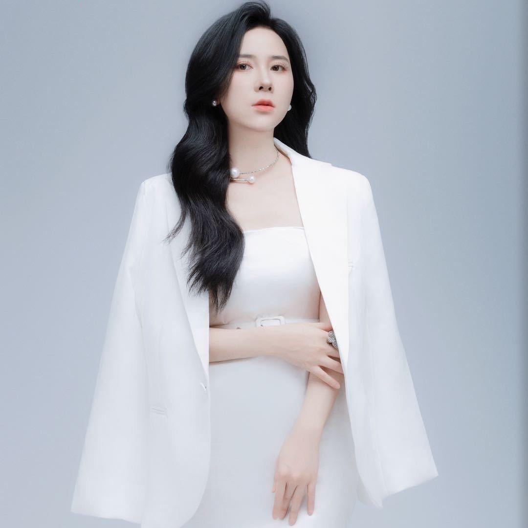 求美设计-龙龙onii