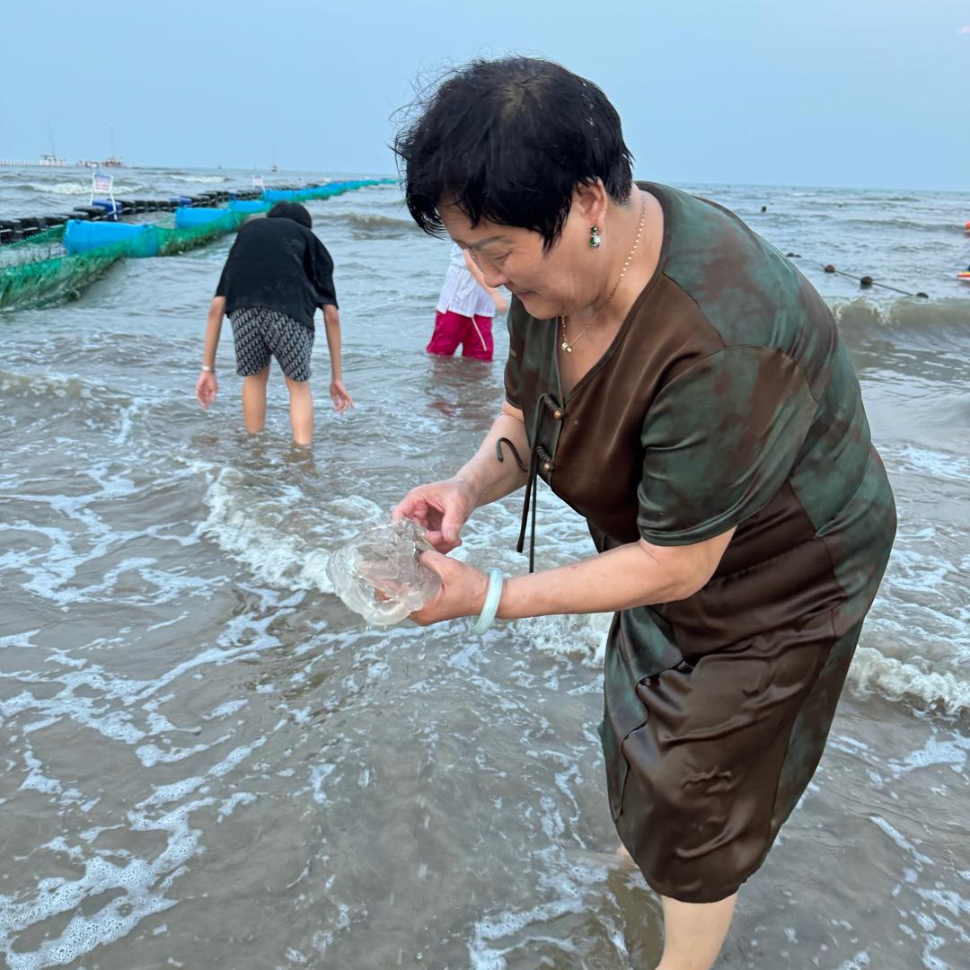 莹莹和婆婆的日常