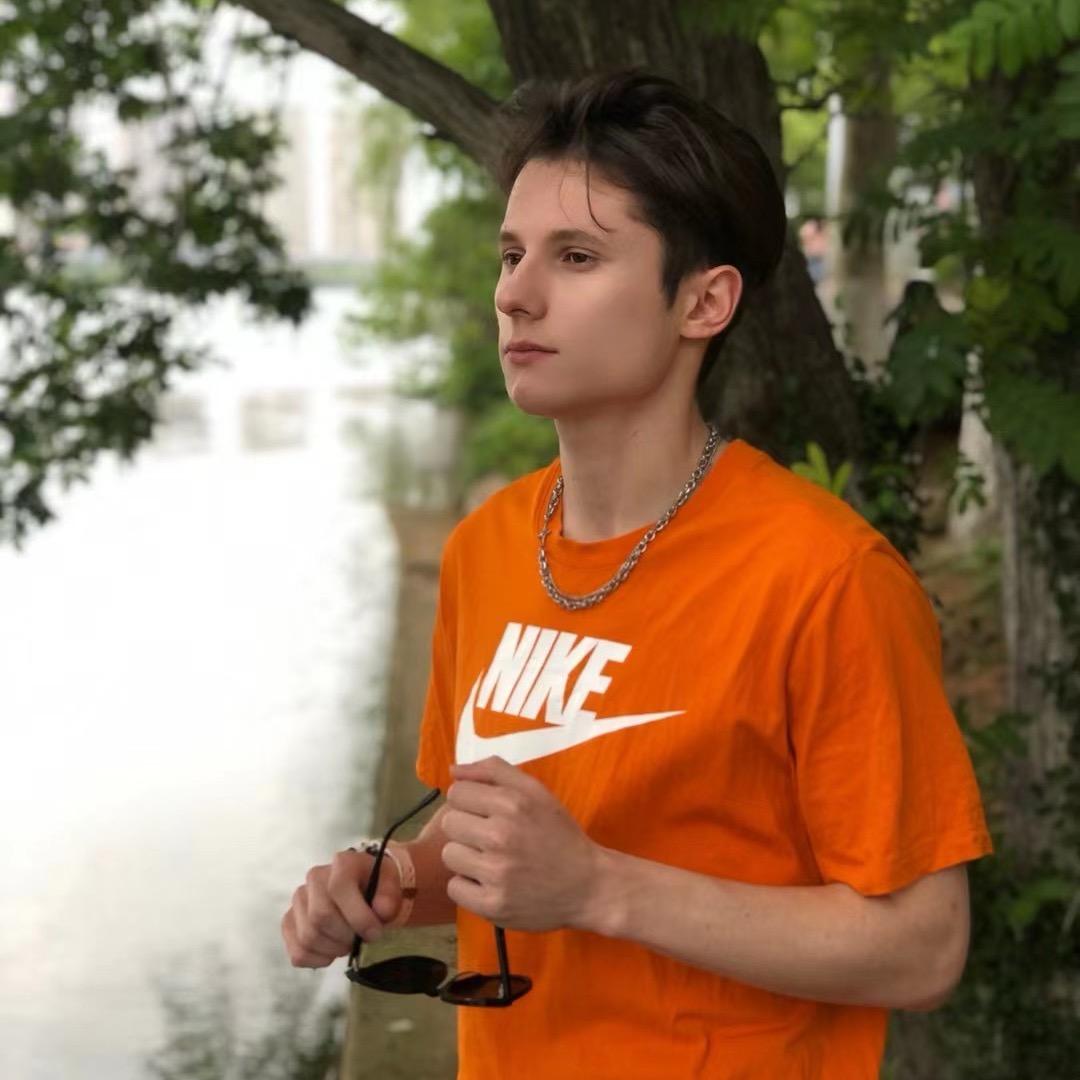 Victor|维佳