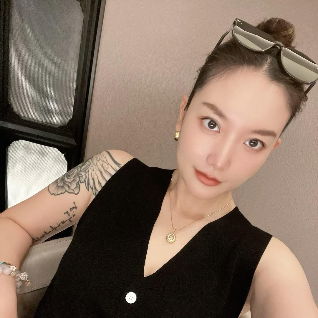 娜不唧歪（增肌中）