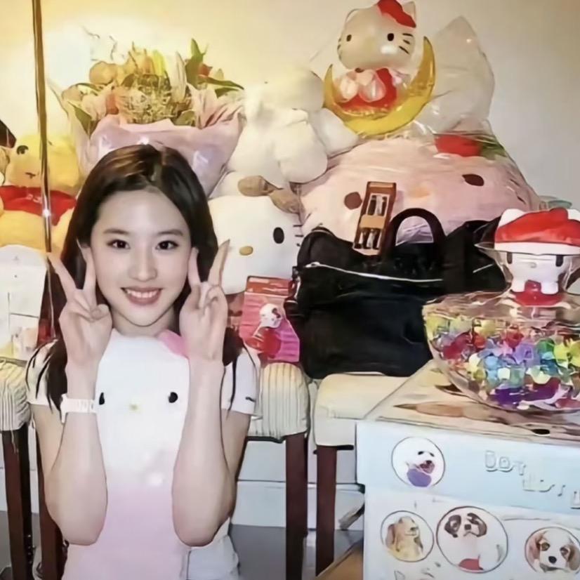 睡觉的时候不困💤