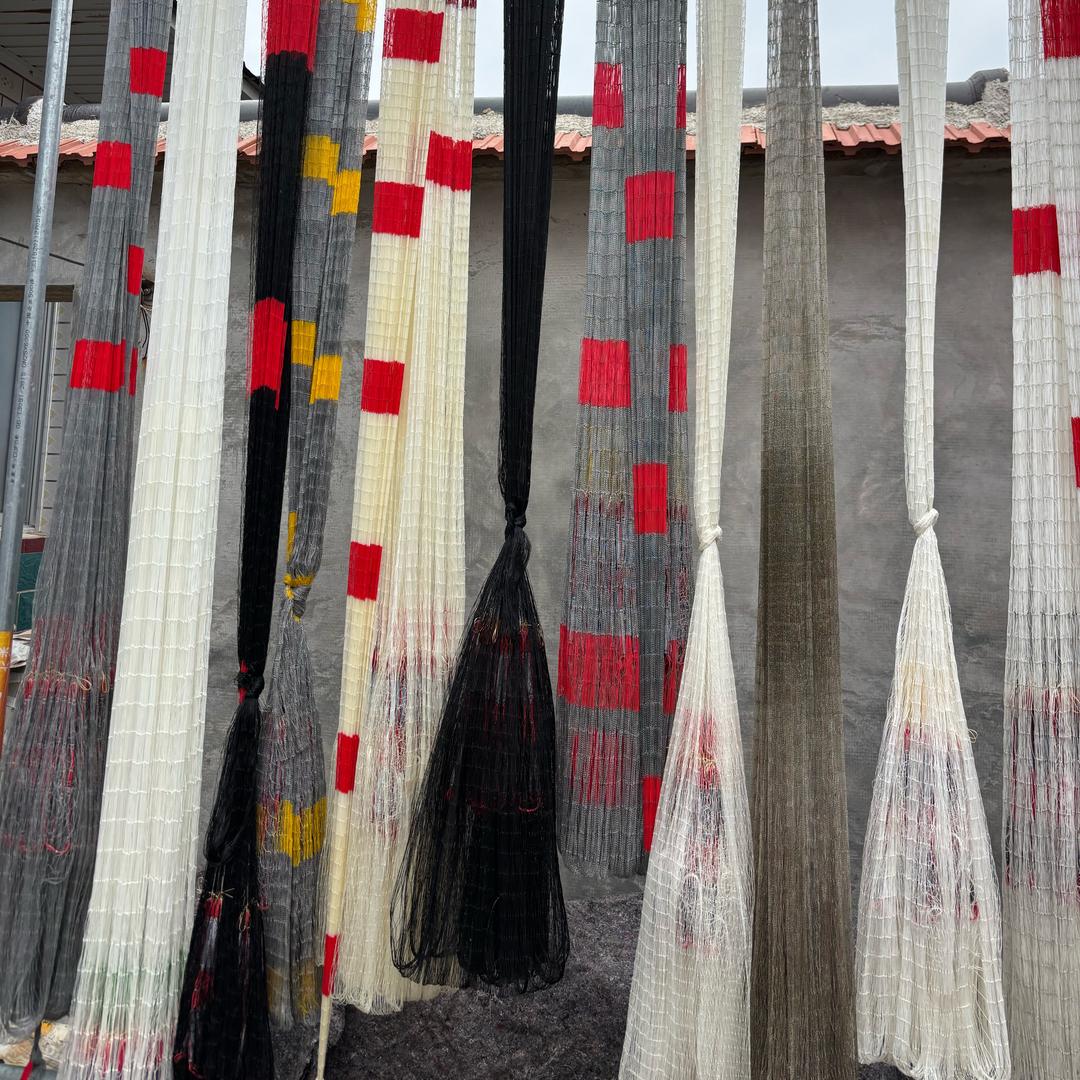 杨大美女传统手工撒网