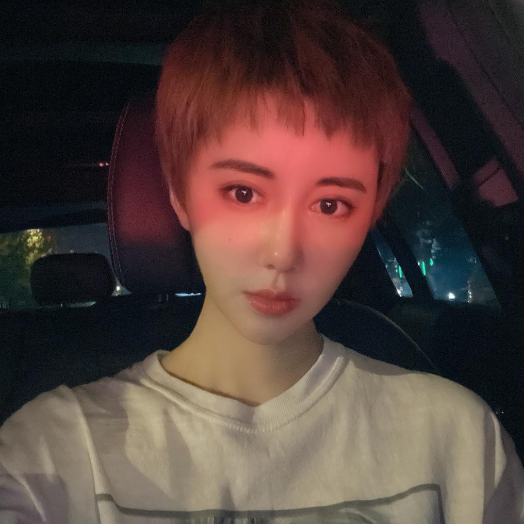 莫丽🌻Moria
