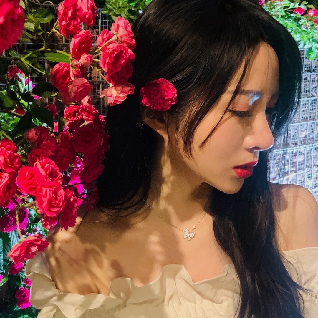 仙女扛大刀