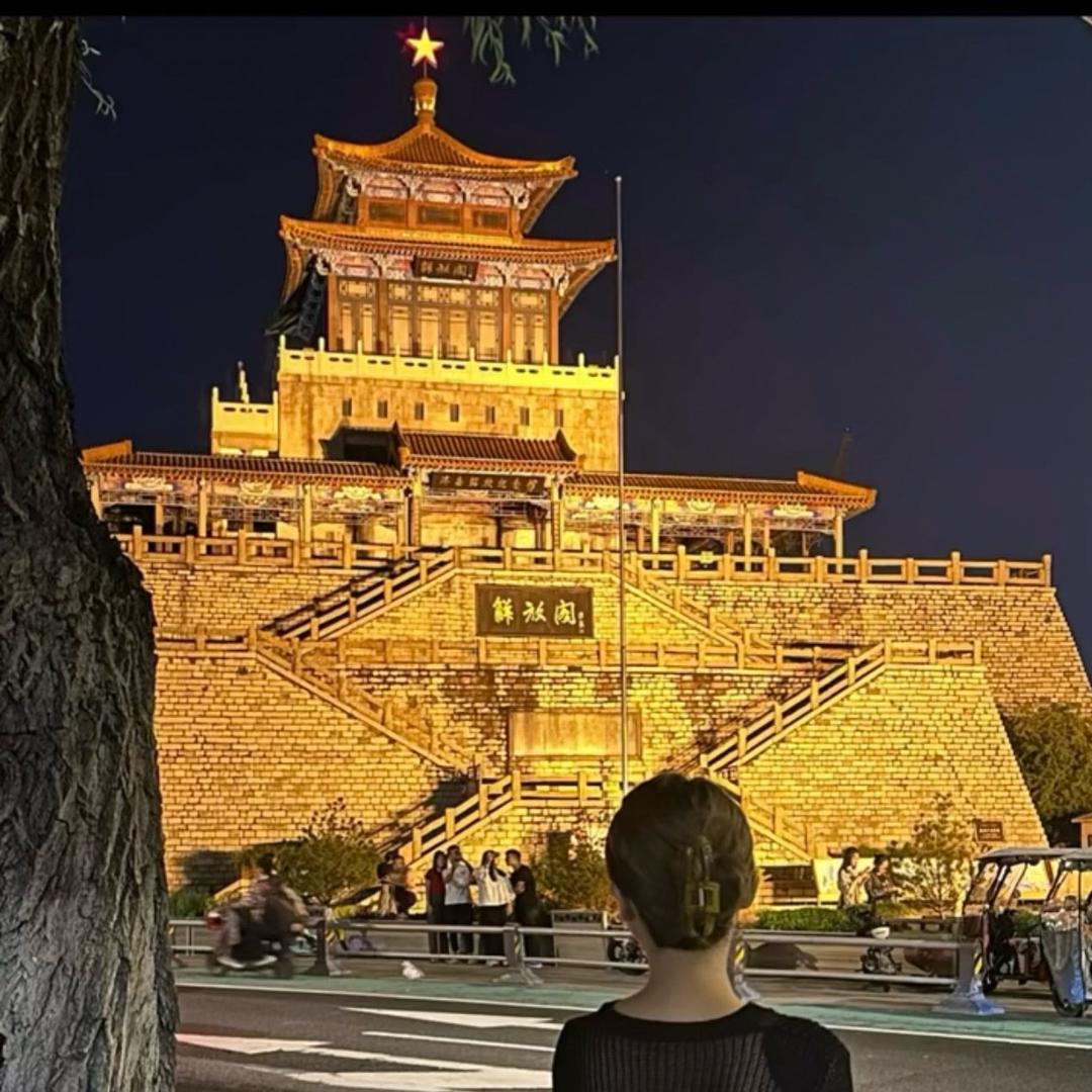 李怼怼与刘憨憨