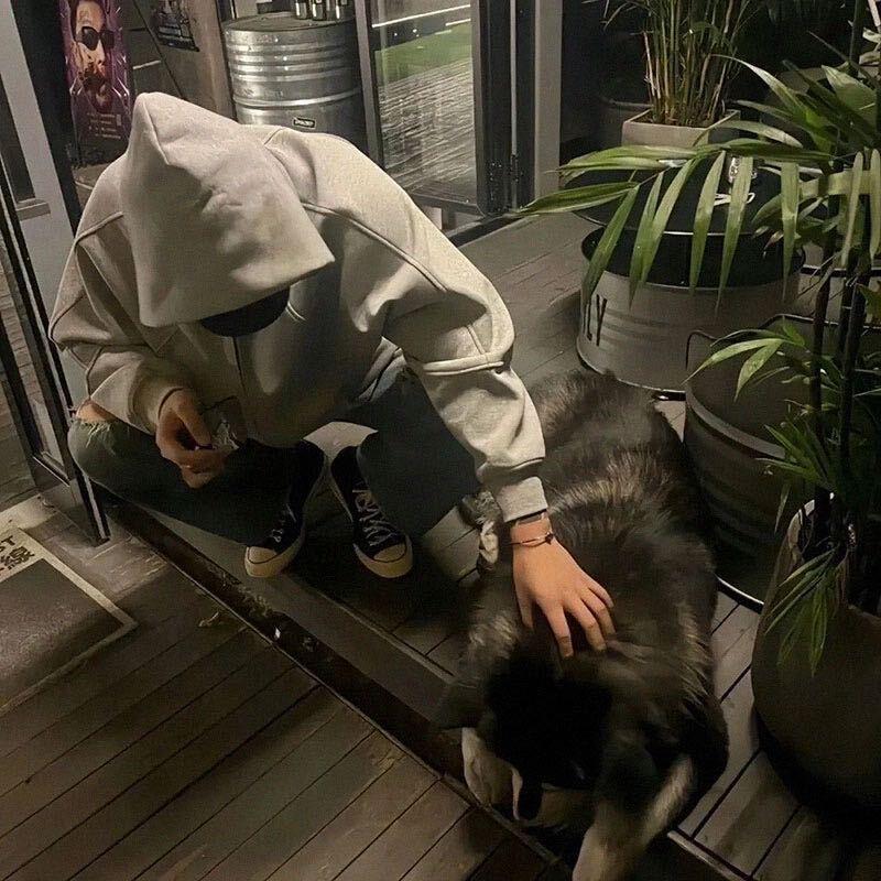 没有牵过女的手