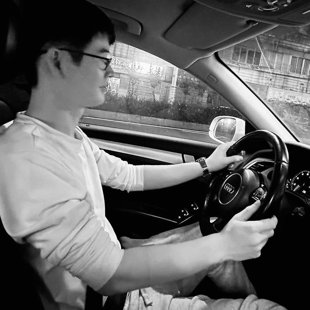 lu yi 杰