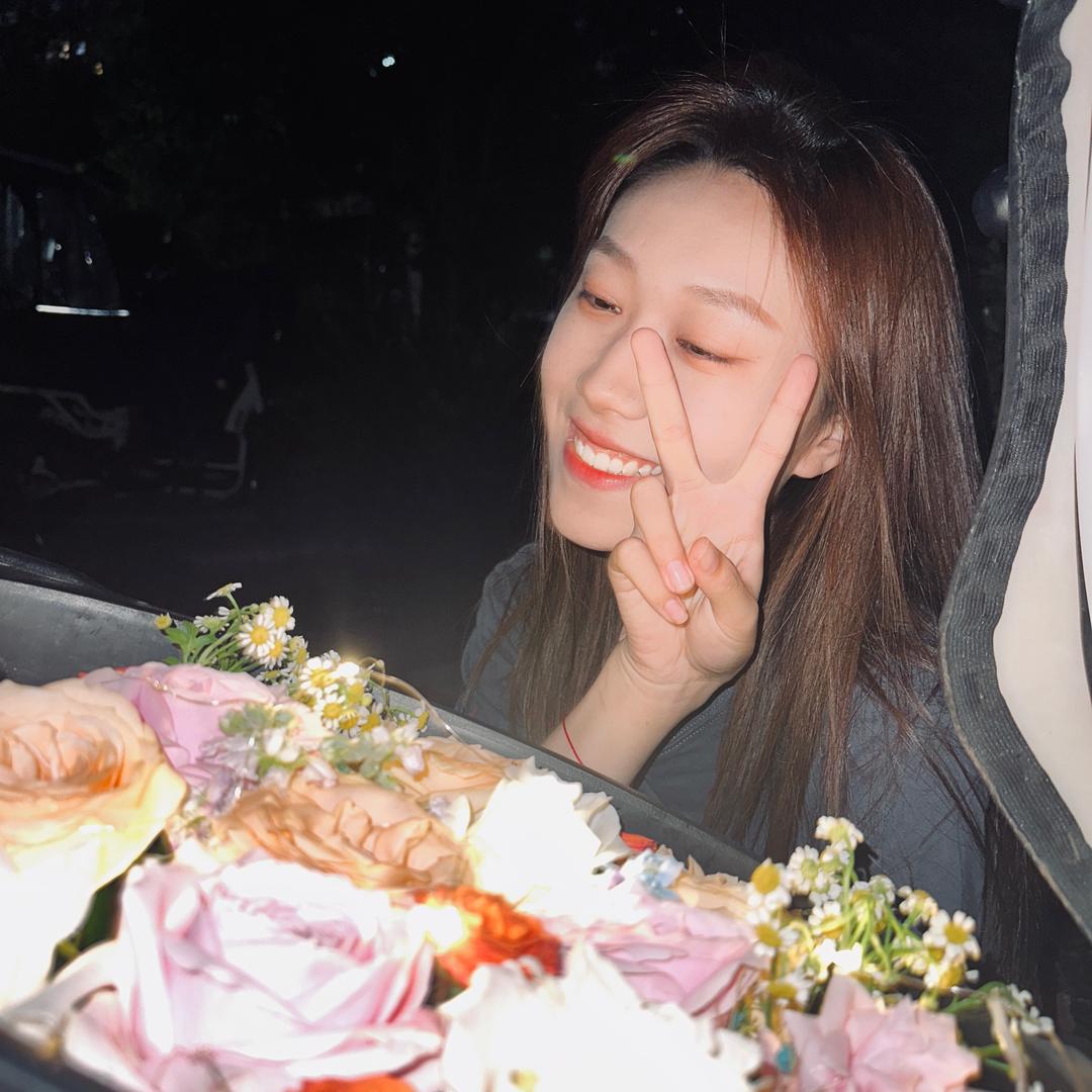 大晴嘴不大（新手学妆期）