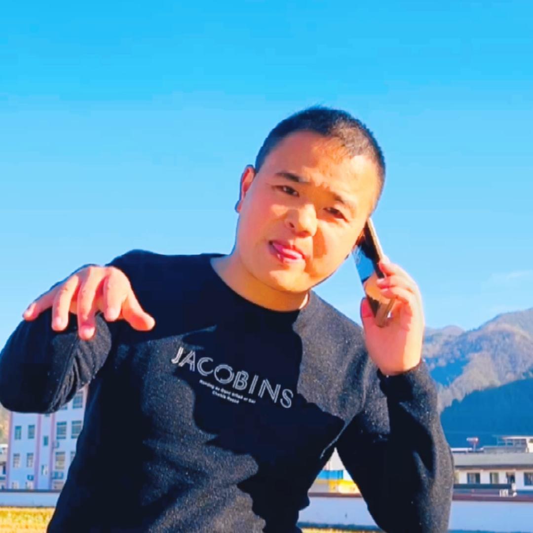 菜多多vlog