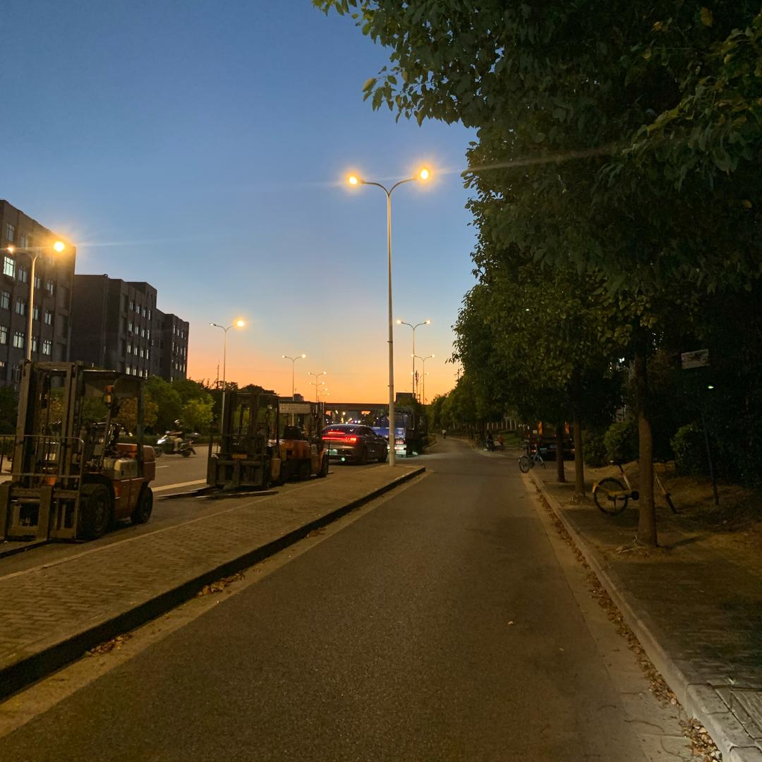 不愿透漏姓名的网友