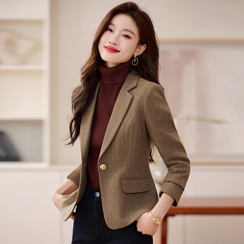 今岚服饰