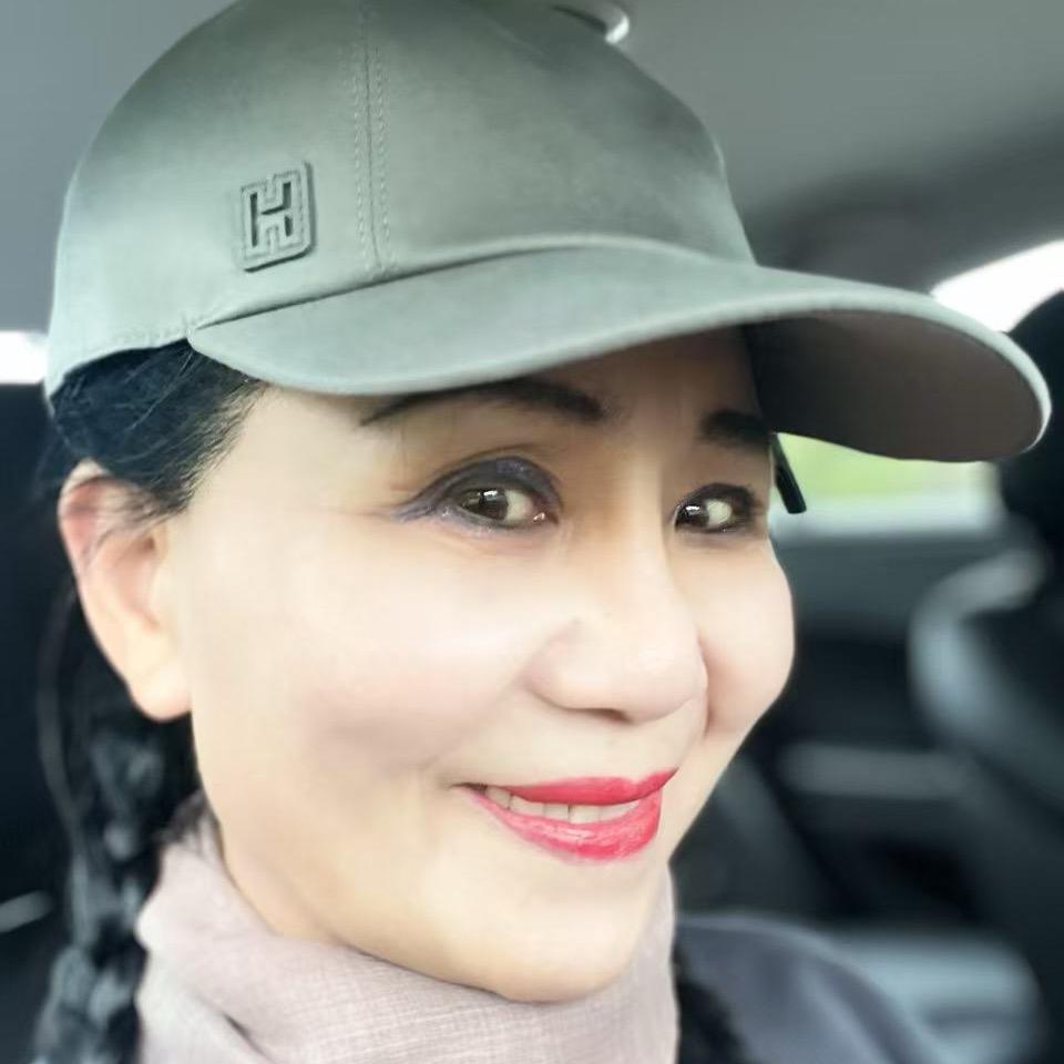 英姐LB  直播时间待定