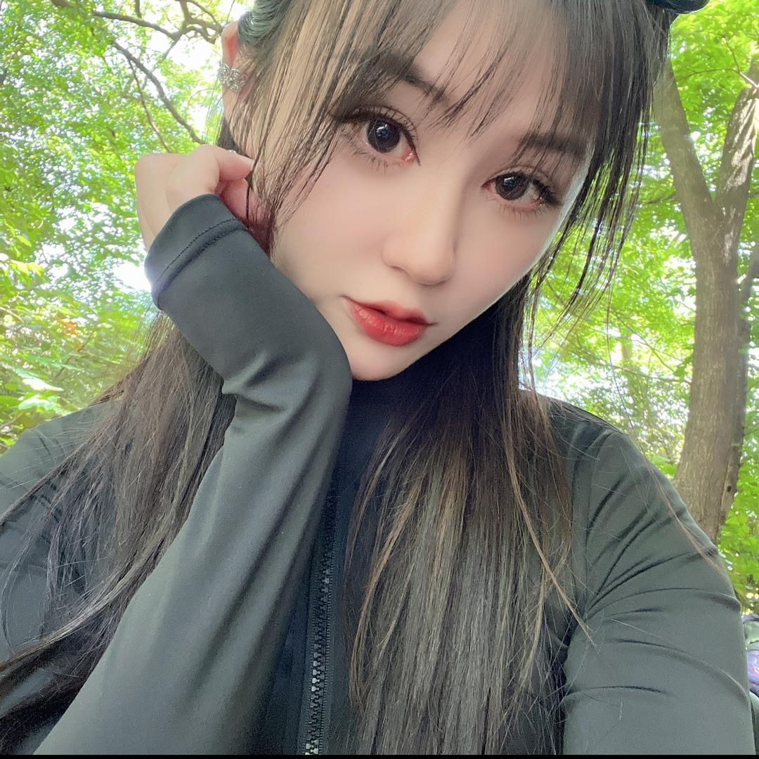 倩儿 户外