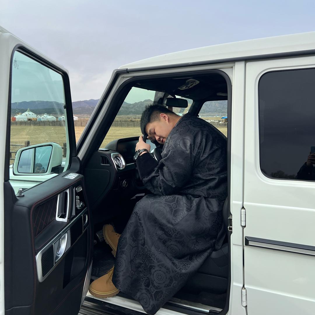 阳光独蛋大☀️（呼市租车）