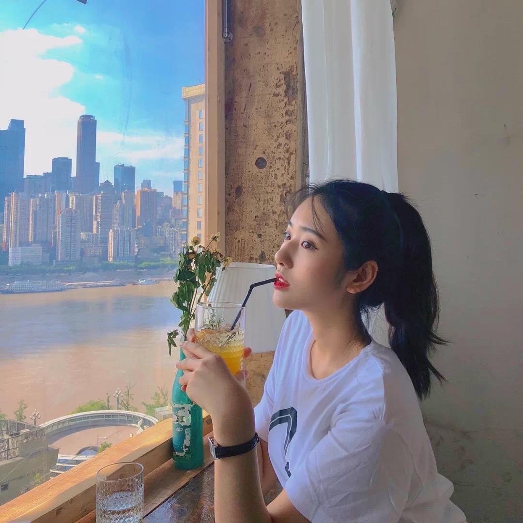 Aimee桃桃子