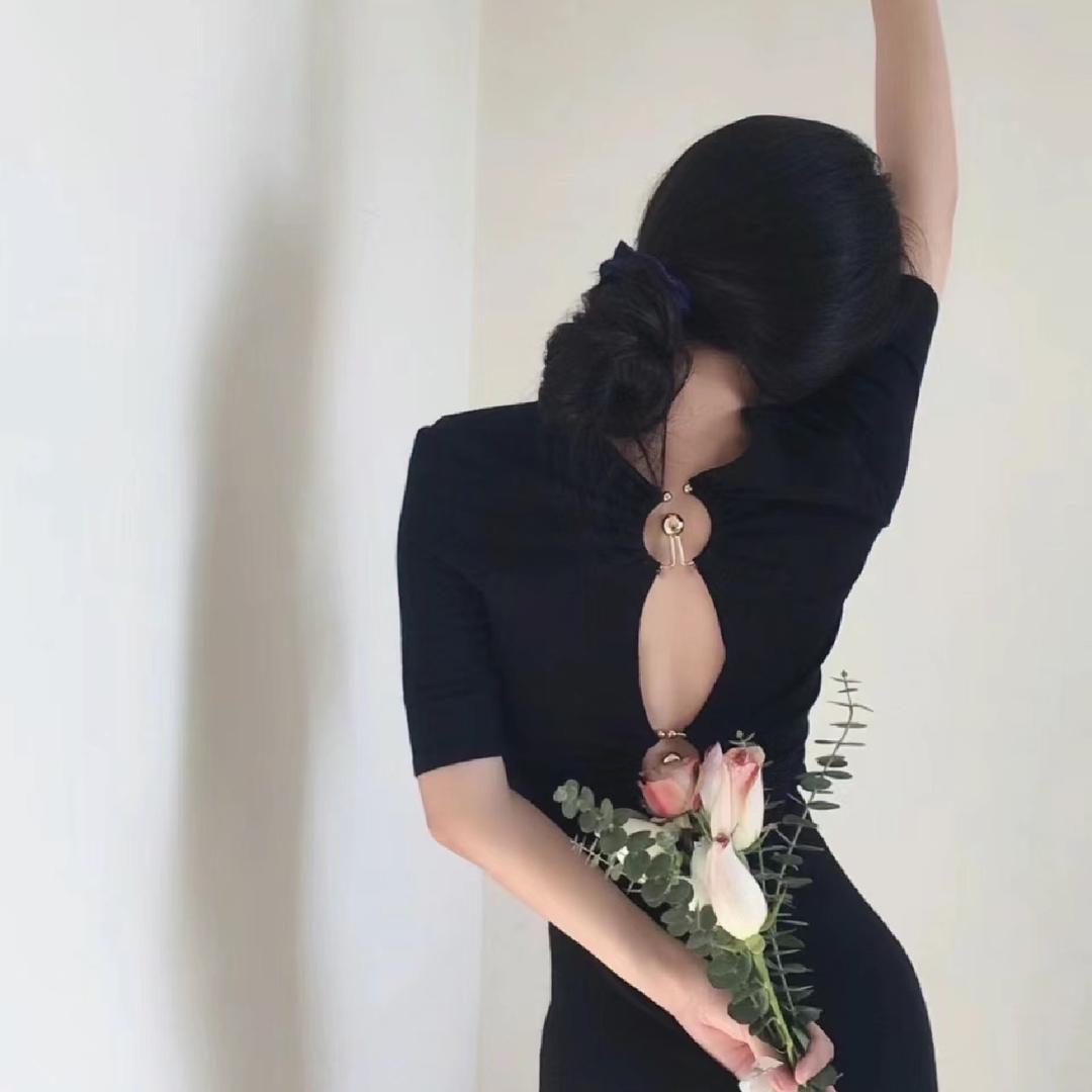 卖女孩的小衣服
