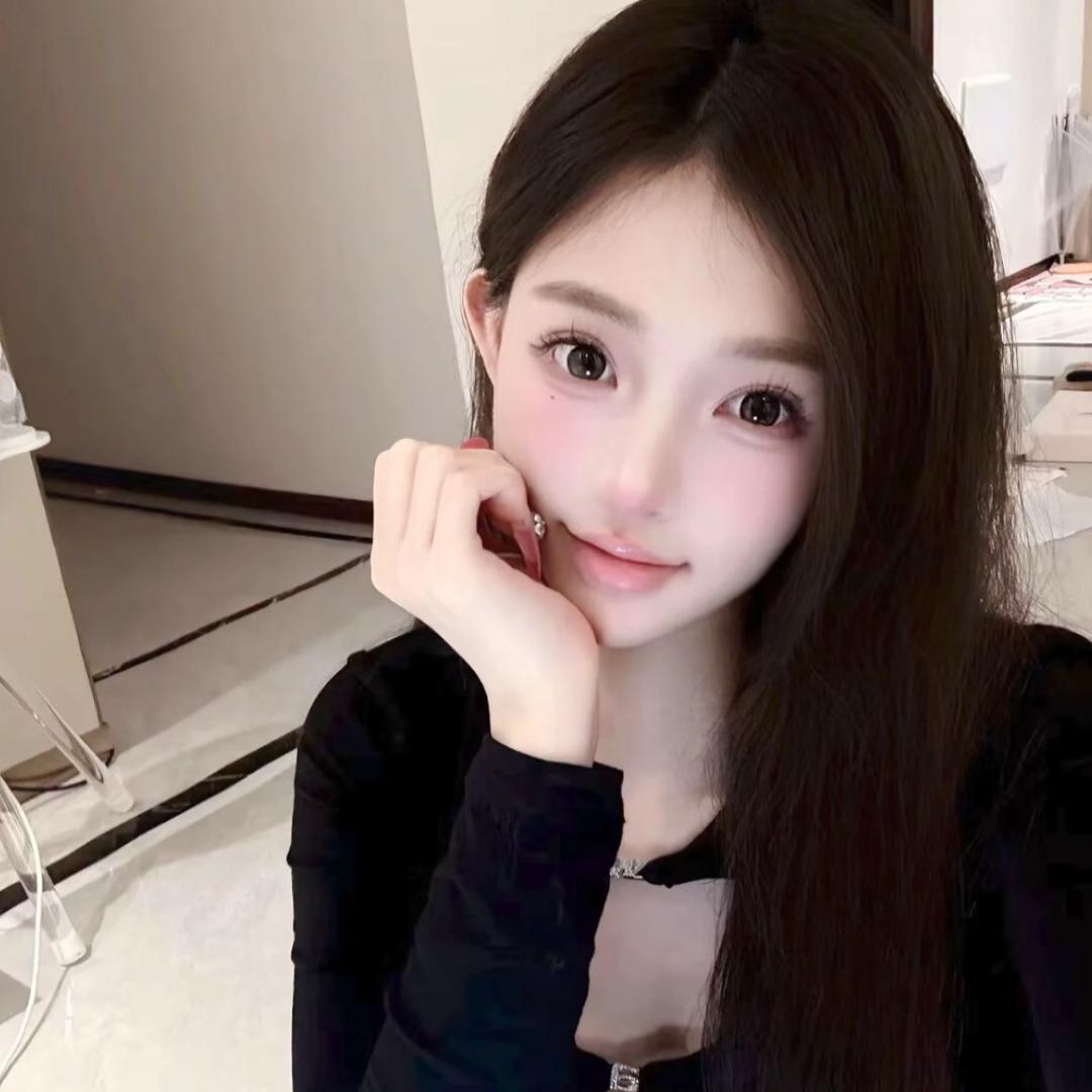 小Y.
