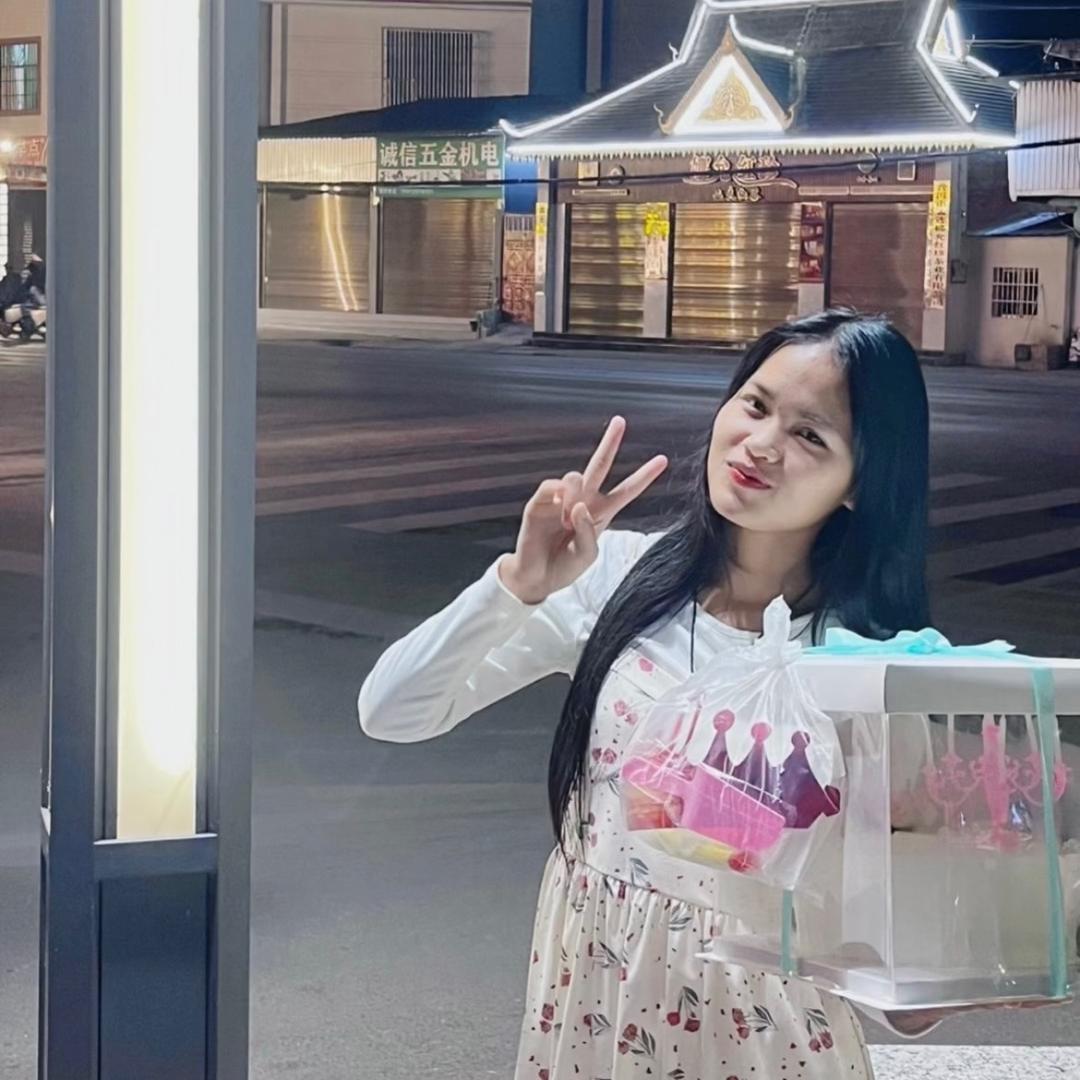 丫头从不吃男人画的大饼借钱拉黑