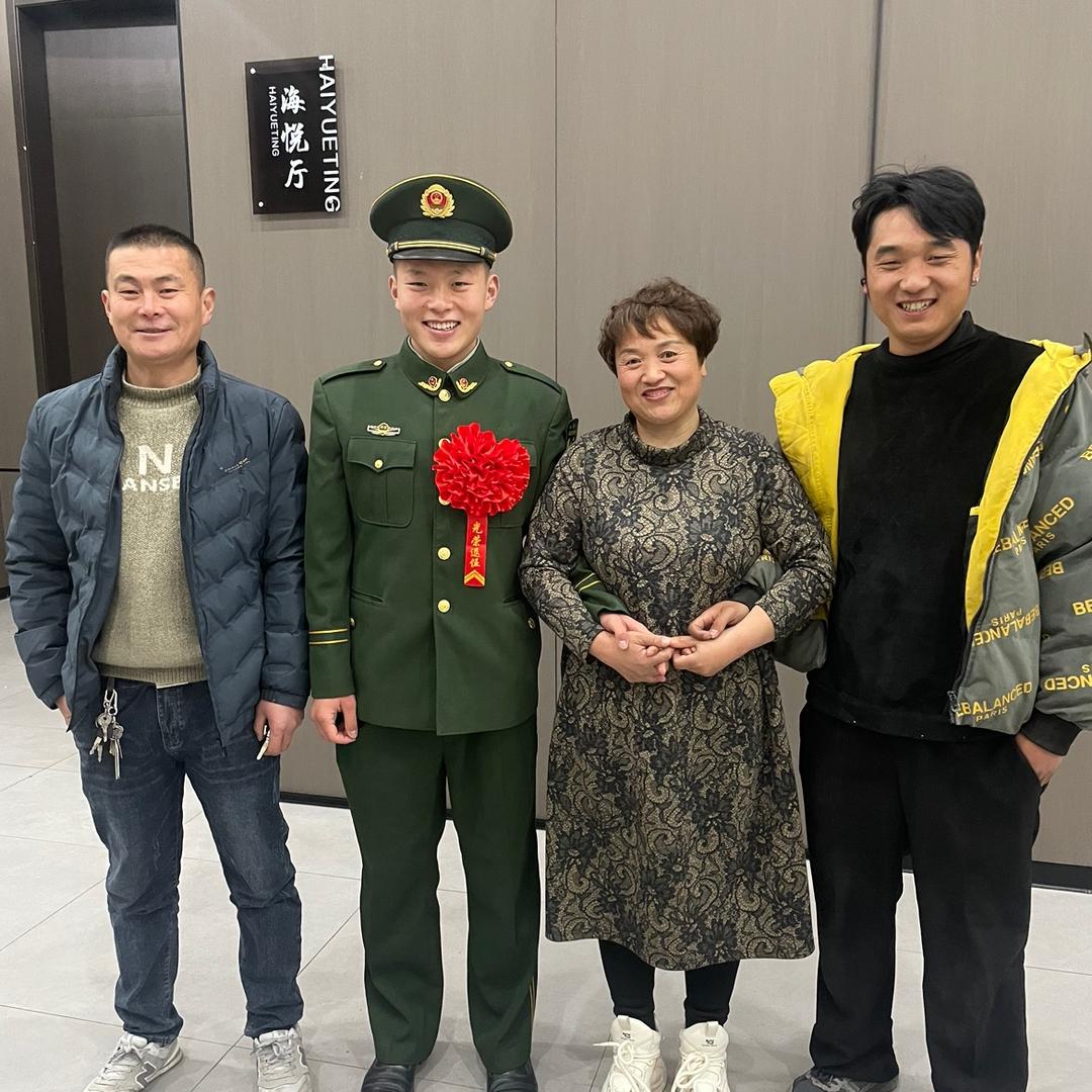 鸿喜来家具城