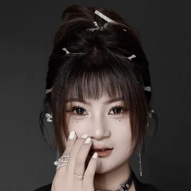 杨洋美妆造型（AIMU艾慕婚纱主理人）