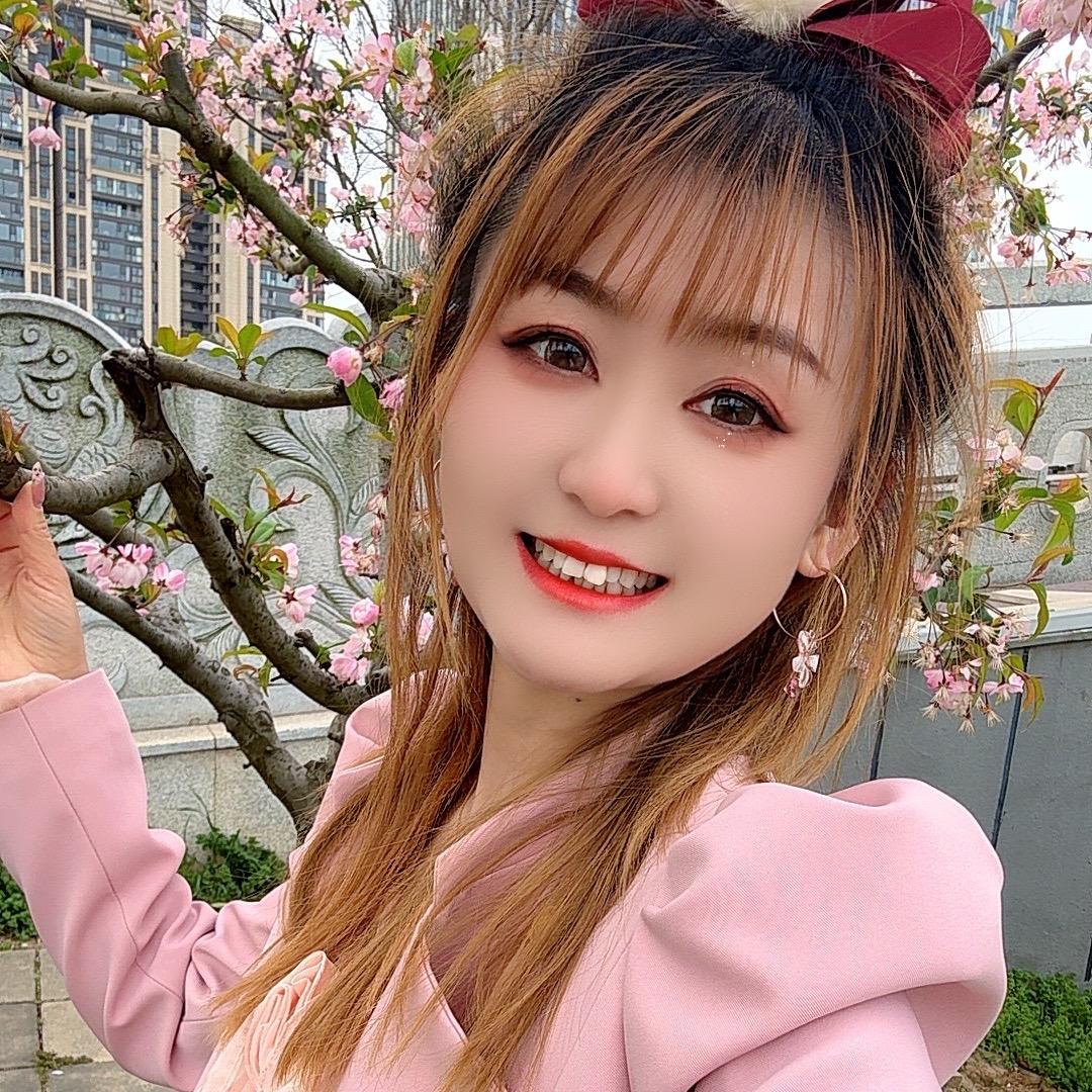 兔牙姐姐