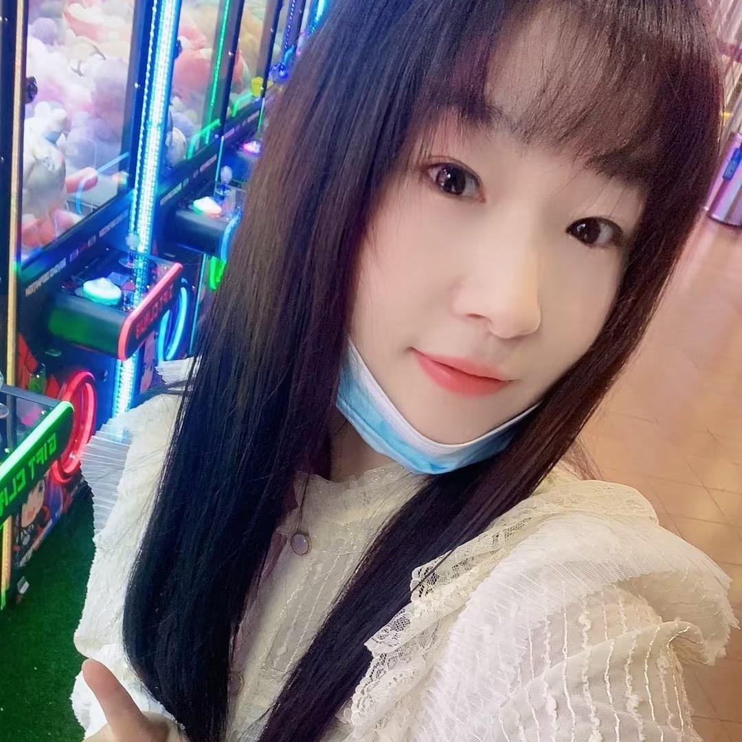 ༊爱笑的菇凉꧔ 💖