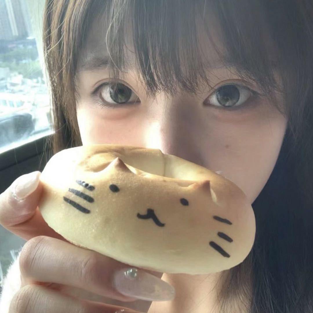 小猫.