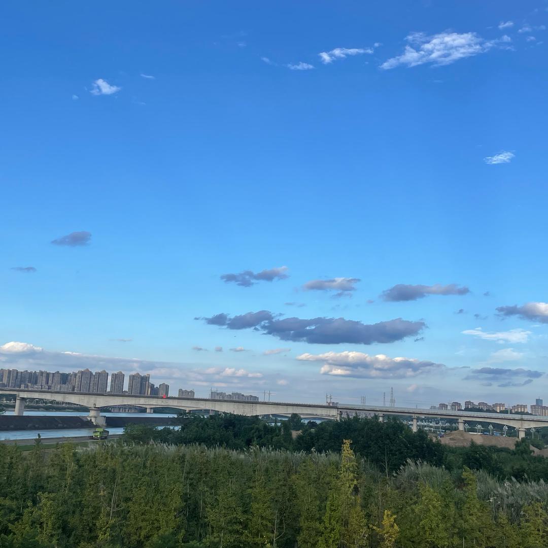 @军军