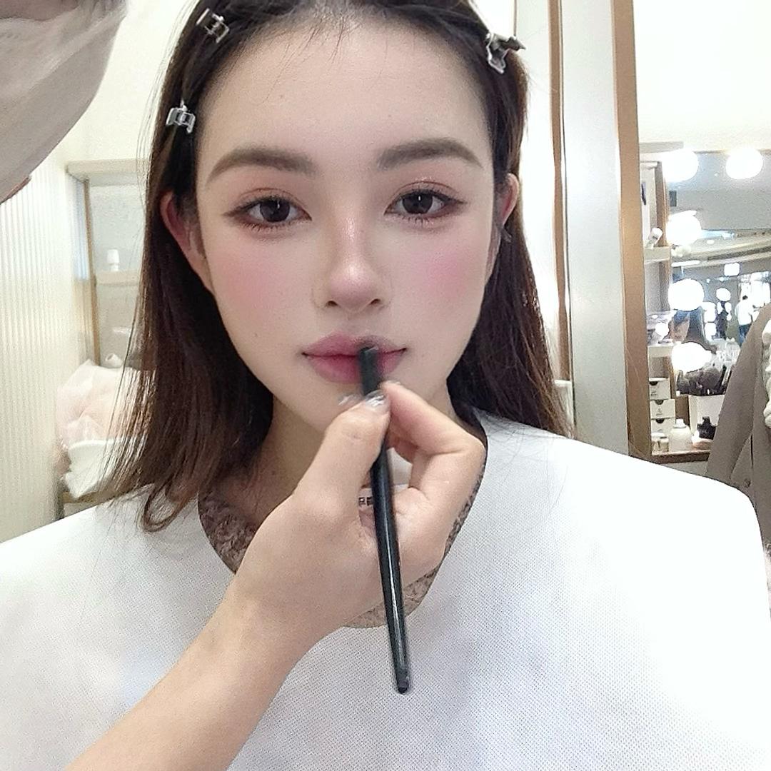 不知道叫什么就叫什么吧