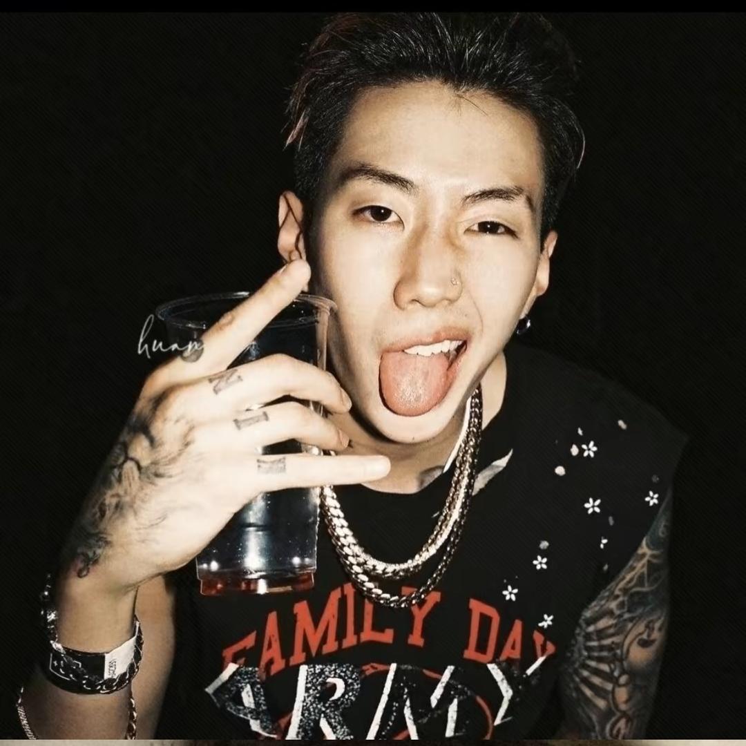 Ｈ7️⃣7️⃣🐈‍⬛