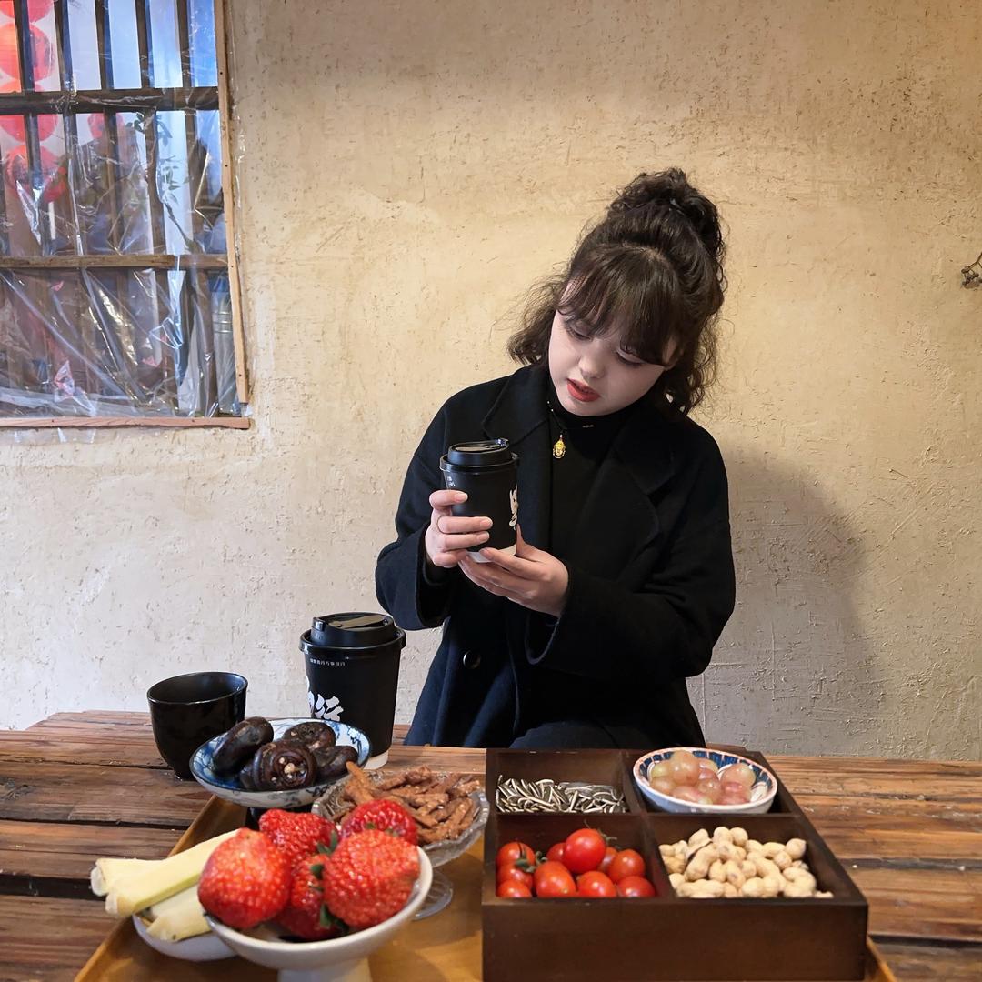 ⍤⃝小小小燕子