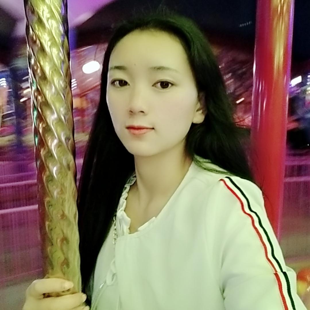 小浼（带你吃喝玩乐）