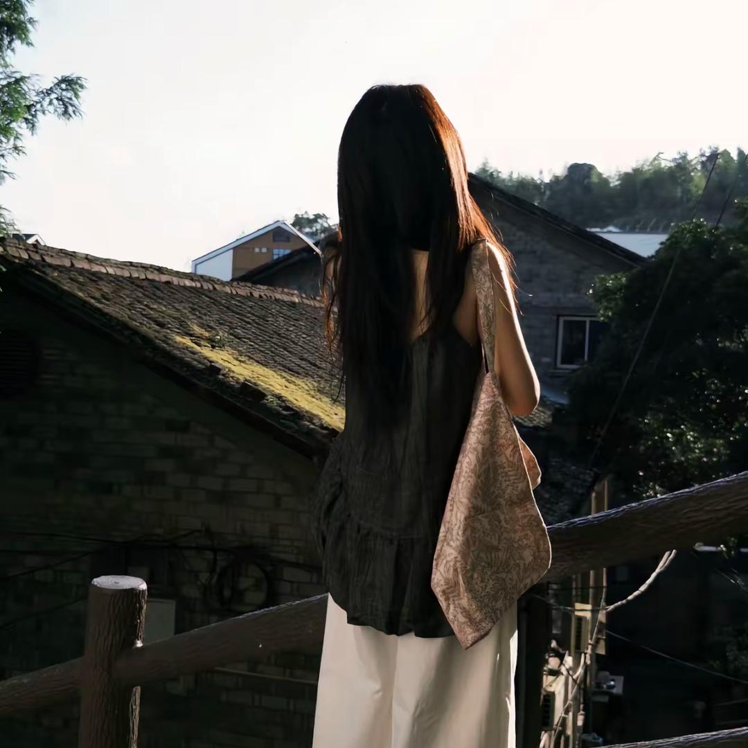 香蕉你个不娜娜.