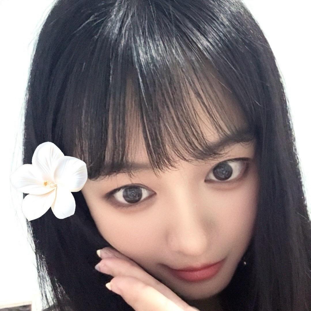 华丽转身的舒意头像
